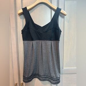 Lululemon Women’s Black and Grey Tank